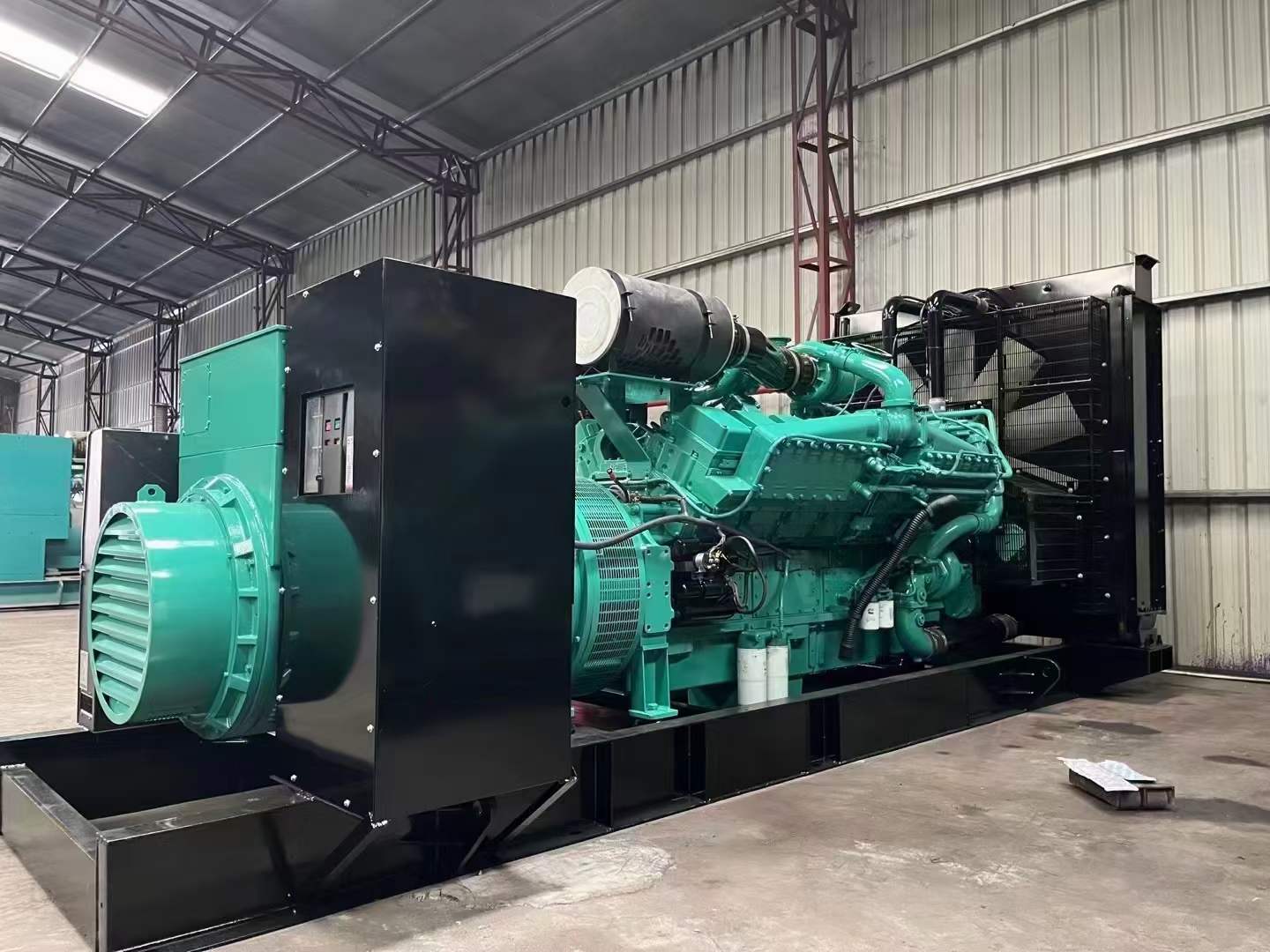 武鸣如何降低 800kW 柴油发电机输出电流的波动？